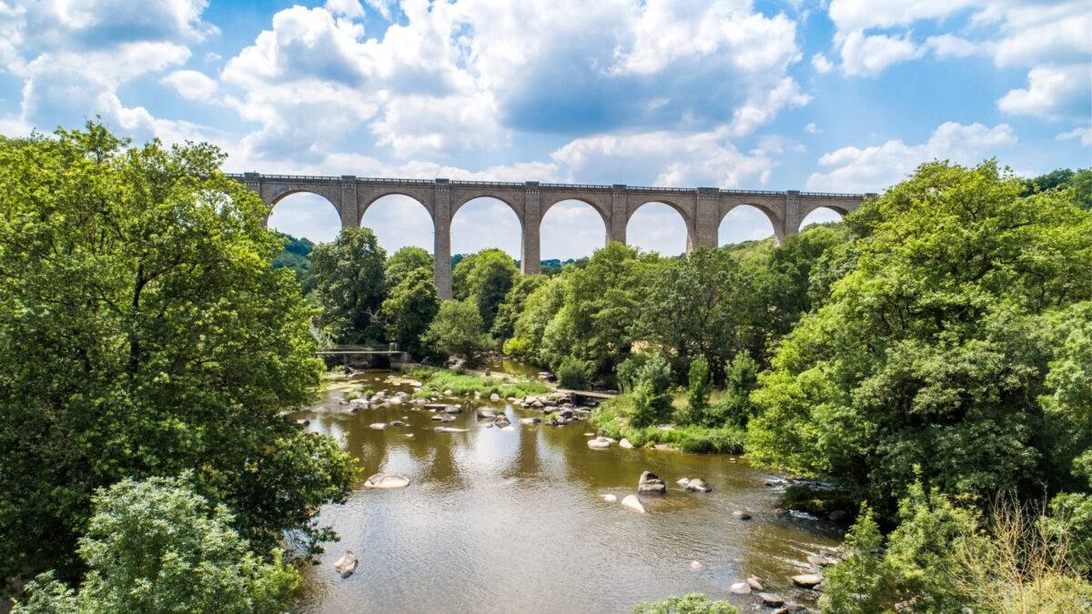 Saint Laurent sur Sèvre